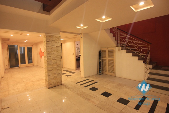 House rental on Xuan Dieu, Tay Ho